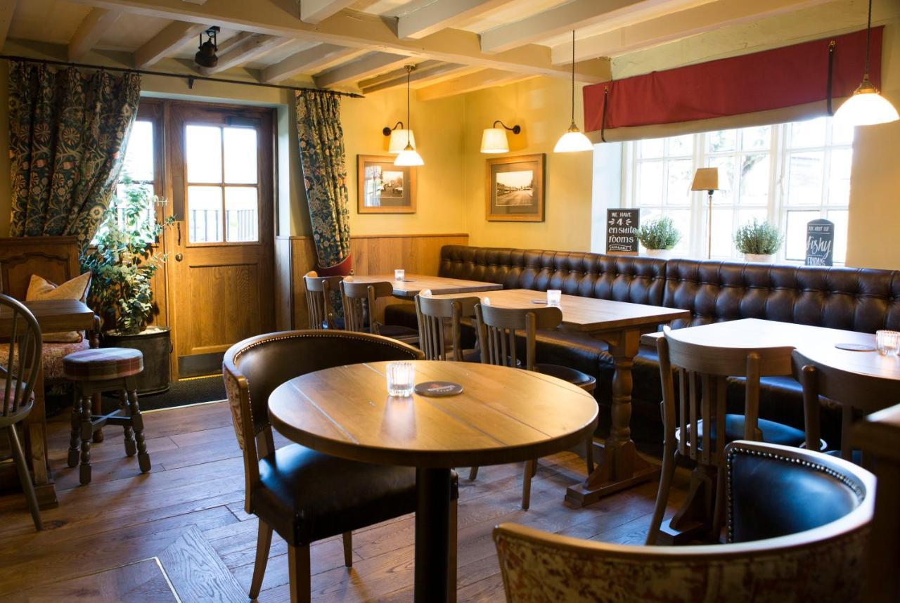Red Lion Inn Little Budworth Exterior foto
